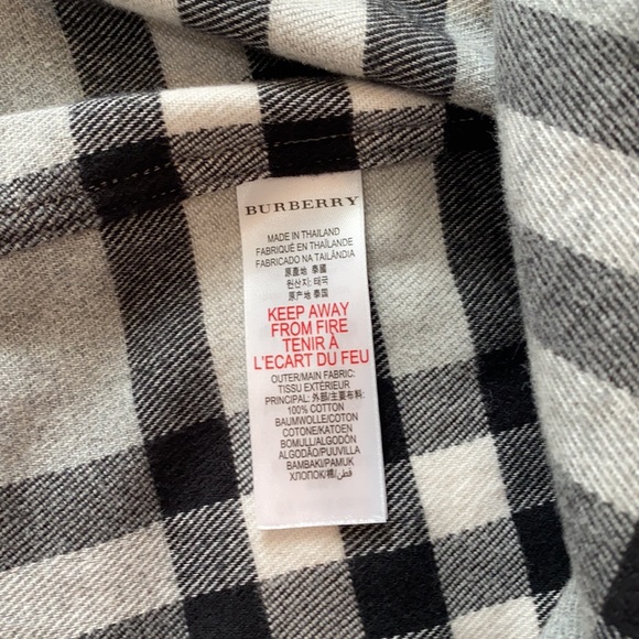 Burberry shirt - Picture 7 of 8